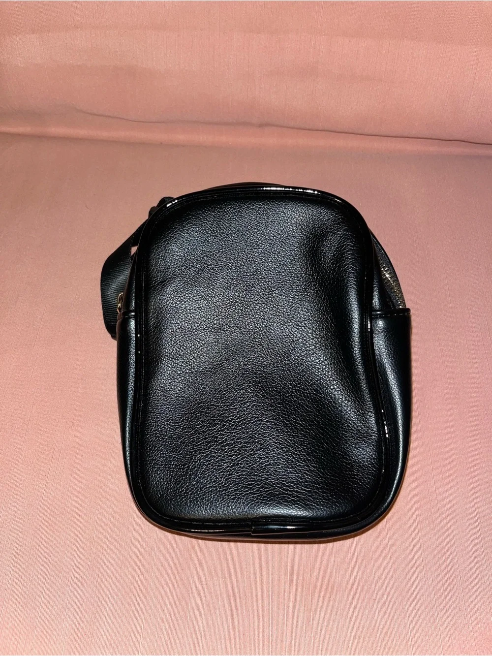 Peak collection Black Men's Crossbody /Camera Bag - Classic Minimal Design